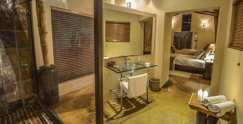 Sabi Sands Game Reserve - MoAfrika Tours Nkorho Bush Lodge